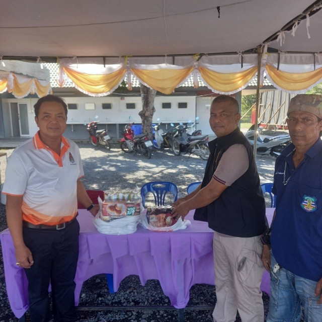 ให้การต้อนรับการตรวจเยี่ยม จุดบริการประชาชน เทศกาลวันสงกรานต์ ประจำปี พ.ศ. 2568 ณ บริเวณตลาดเทศบาลตำบลที่วัง 