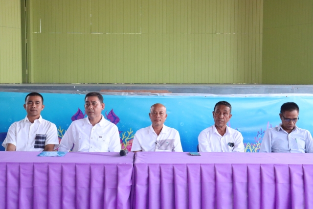 การประชุมพบปะพนักงานเทศบาล พนักงานจ้าง เทศบาลตำบลที่วัง